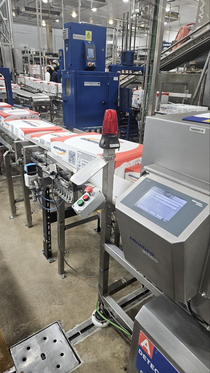 Rosario inspection area showing quality control and food safety discipline.